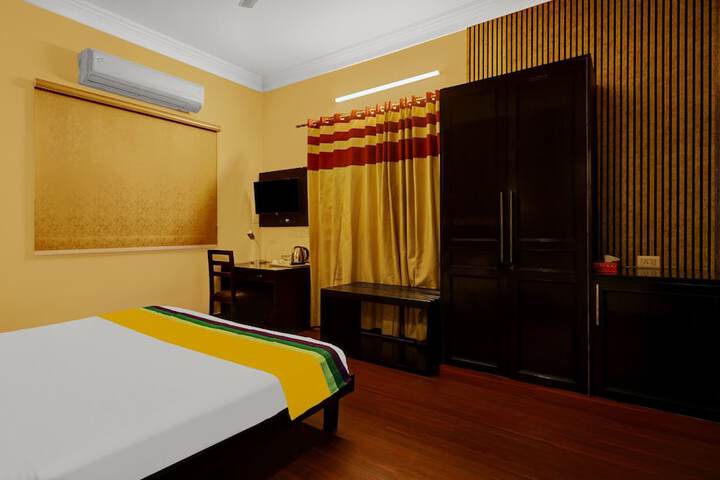Room 9 of 27
