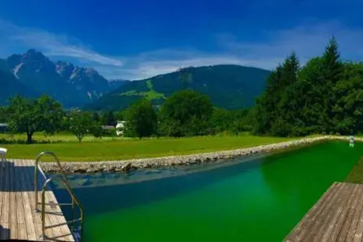 Pool 13 of 22