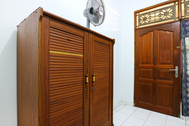 Room 13 of 24