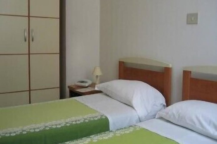 Room 10 of 55