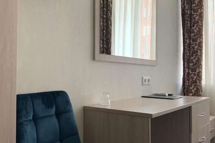 Room 10 of 62