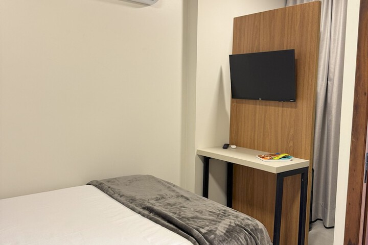 Room 14 of 23
