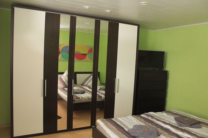 Room 5 of 20