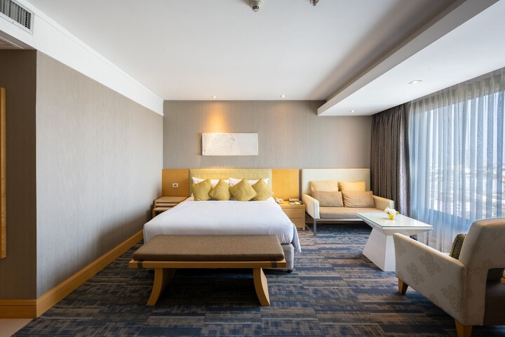 Room 46 of 151