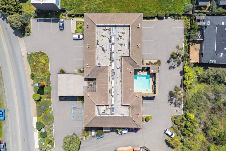 Hotel 72 of 76