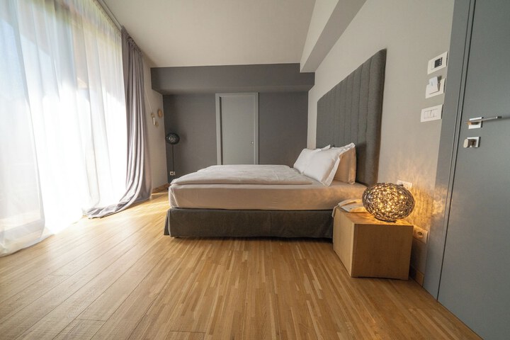 Room 25 of 85