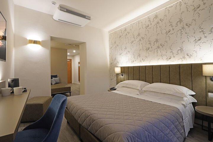 Room 8 of 59