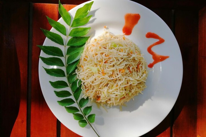 Dining 15 of 49
