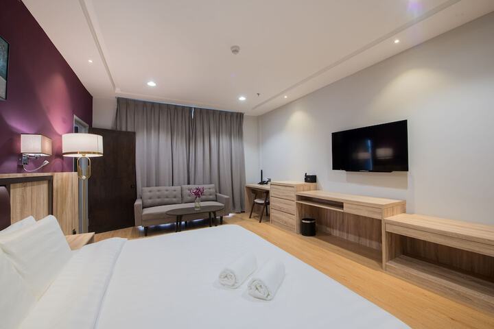 Room 14 of 44