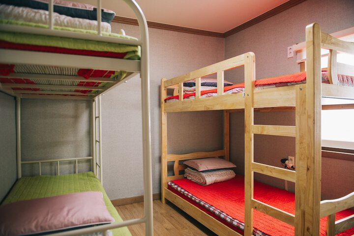 Room 30 of 95