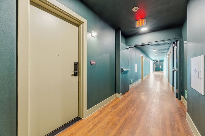 Room 41 of 184