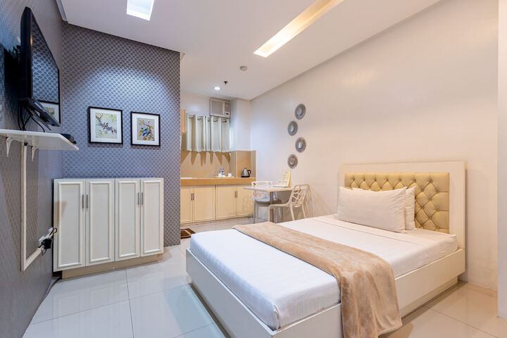 Room 16 of 30