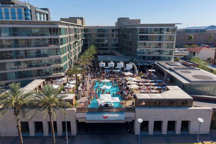 Rooftop pool