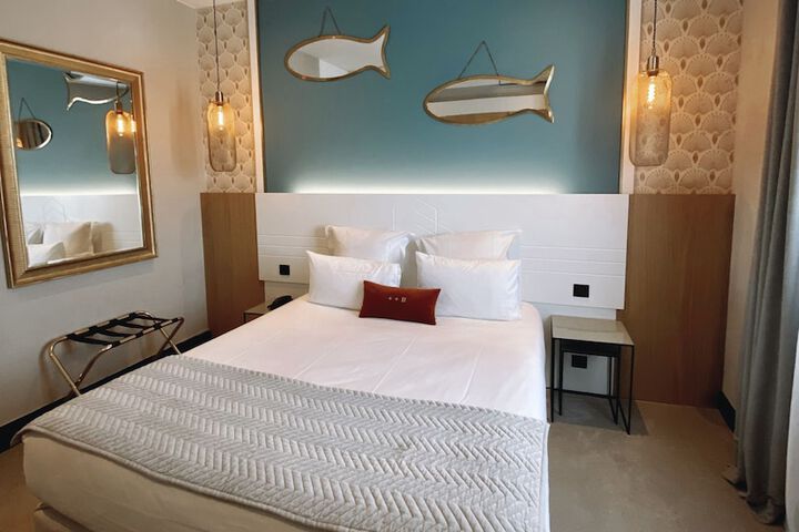 Room 14 of 48