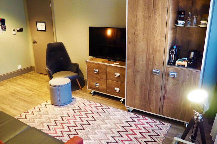 Room 22 of 56