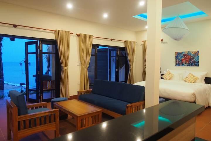 Room 34 of 100