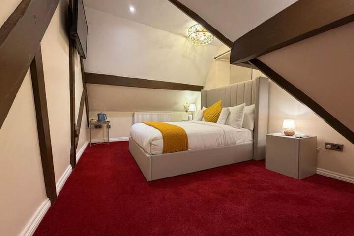 Room 3 of 24