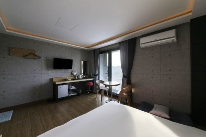 Room 49 of 88