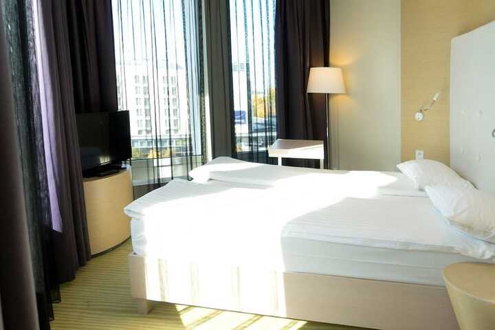 Room 34 of 72