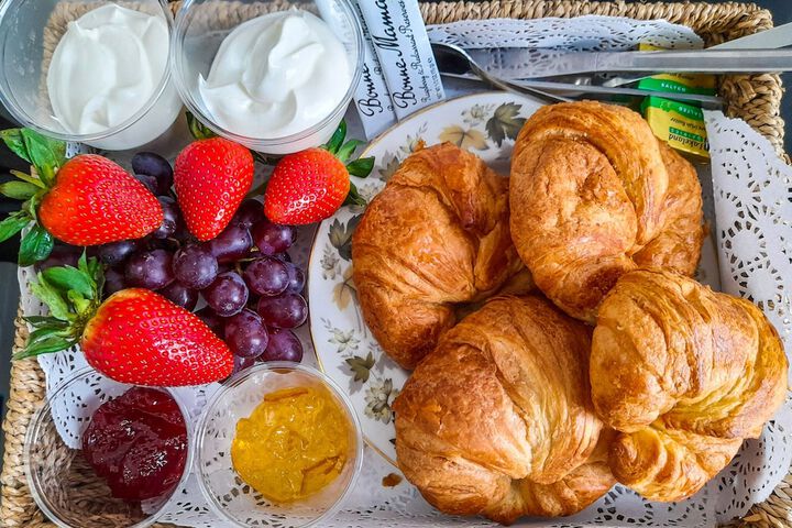 Breakfast/Coffee Service 38 of 46