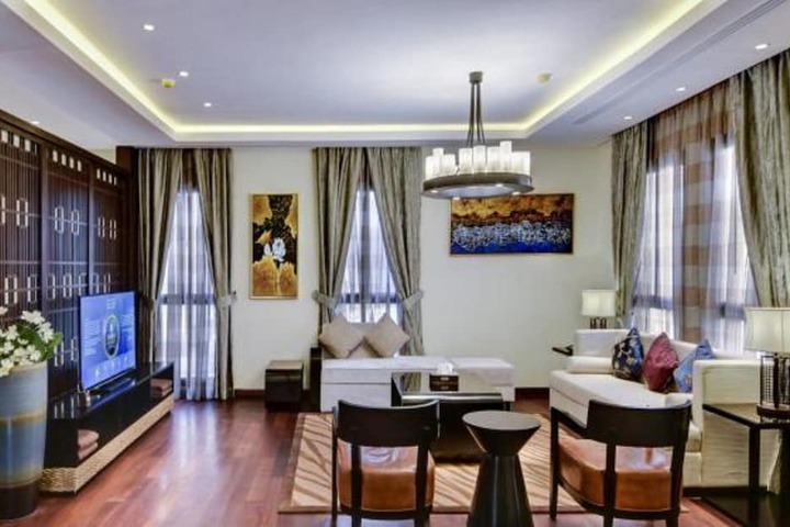 Room 70 of 171