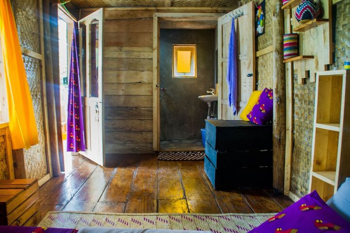 Room 17 of 22