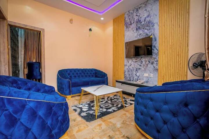 Room 10 of 48