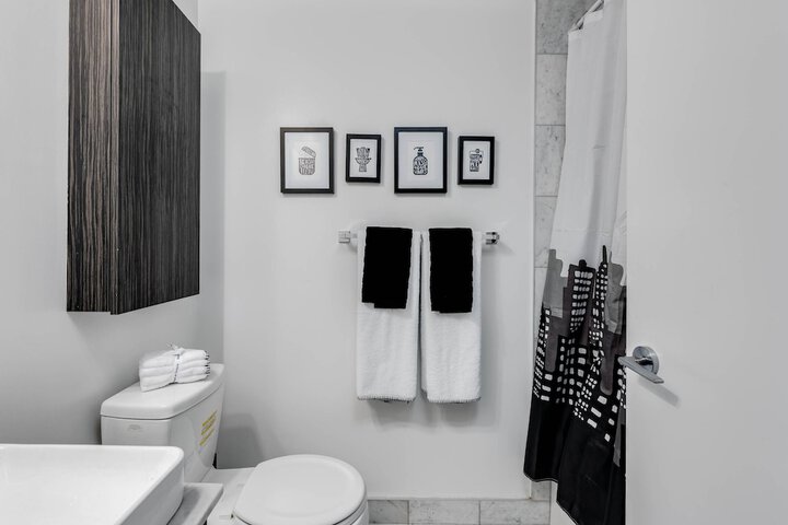 Room 179 of 195