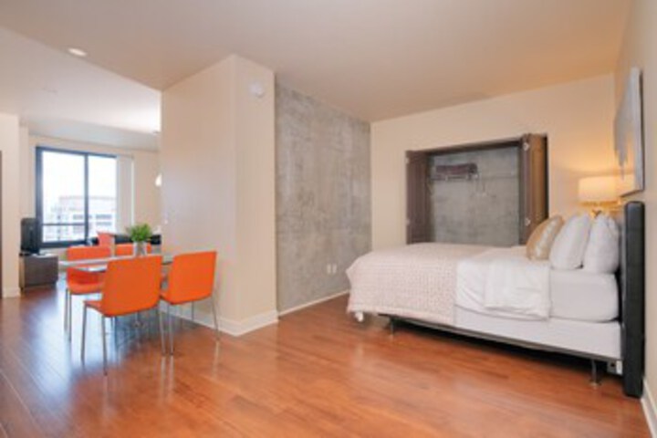 Room 37 of 47