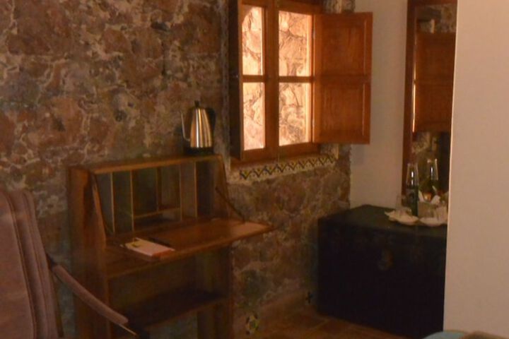 Room 13 of 97