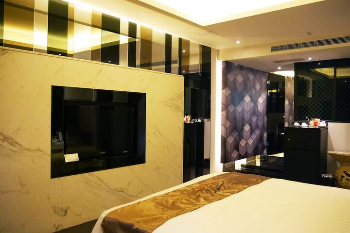 Room 22 of 55