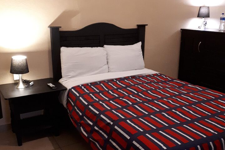 Room 17 of 94