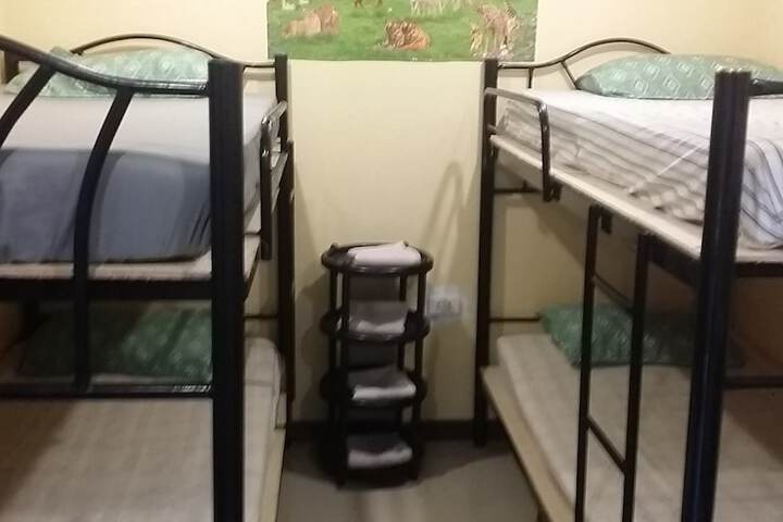 Room 18 of 38
