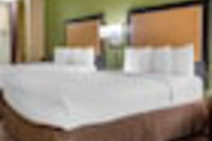 Room 56 of 102