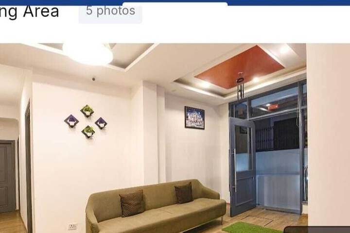 Room 21 of 27