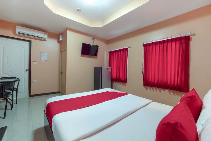 Room 13 of 23