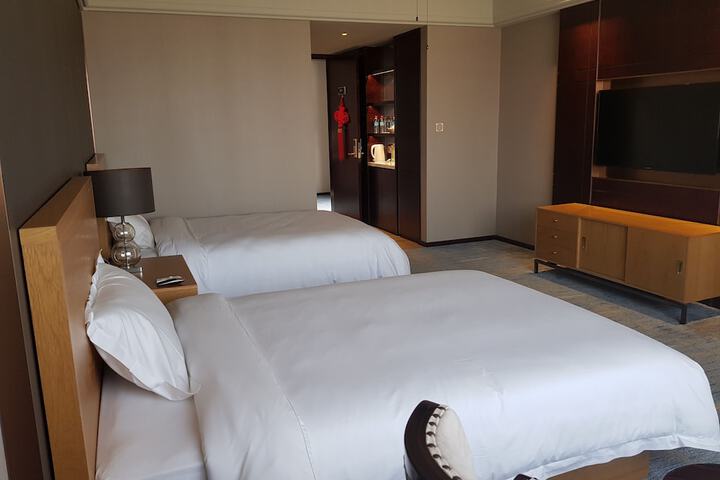 Room 7 of 60