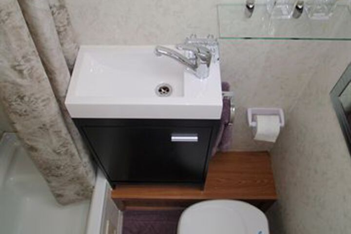 Room 4 of 30