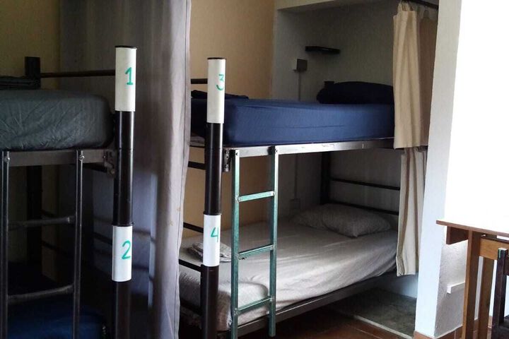Room 10 of 17