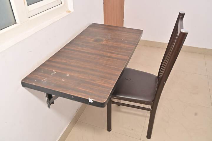 Room 7 of 27