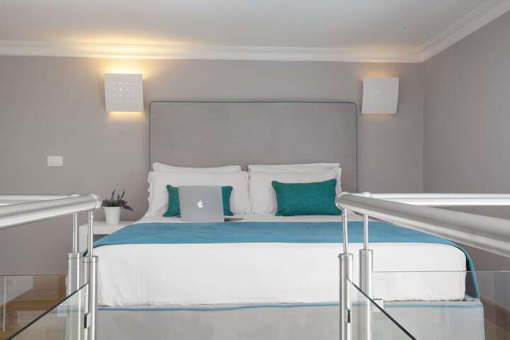 Room 20 of 53