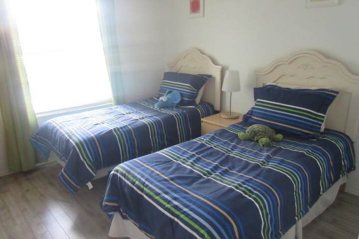 Room 42 of 414