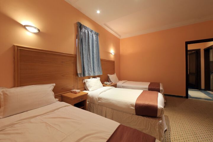 Room 8 of 37