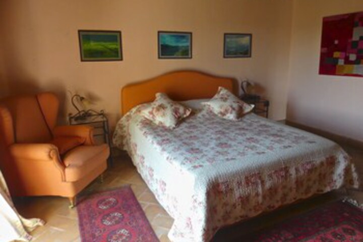 Room 35 of 40