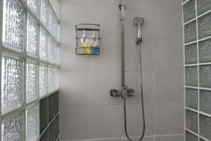 Room 40 of 72