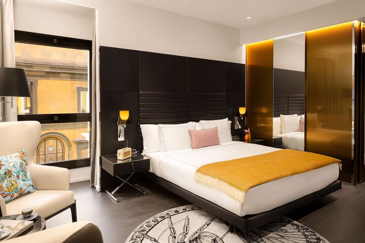 Room 42 of 171