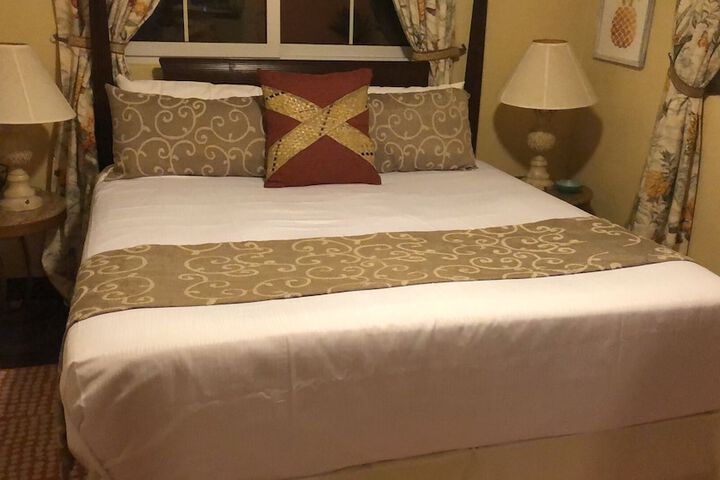 Room 16 of 72