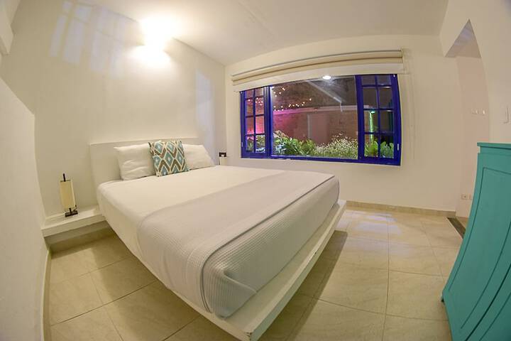 Room 16 of 45