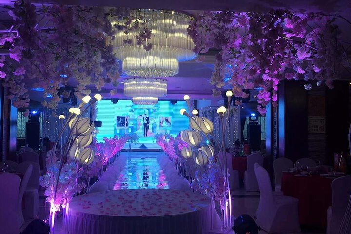 Ballroom/Hall 23 of 25