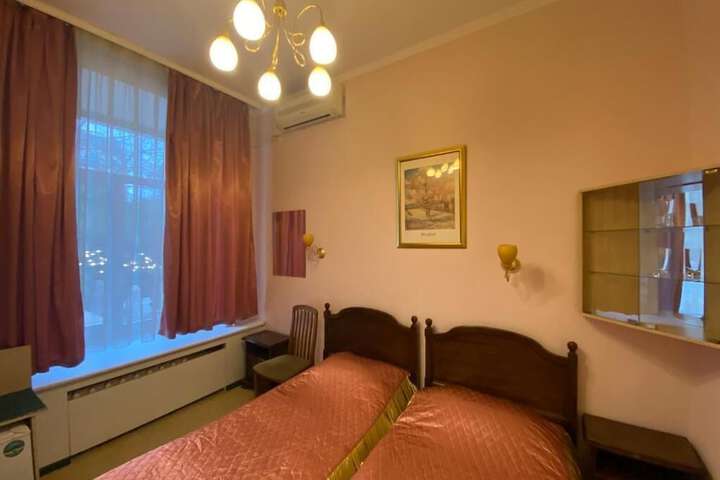 Room 18 of 61